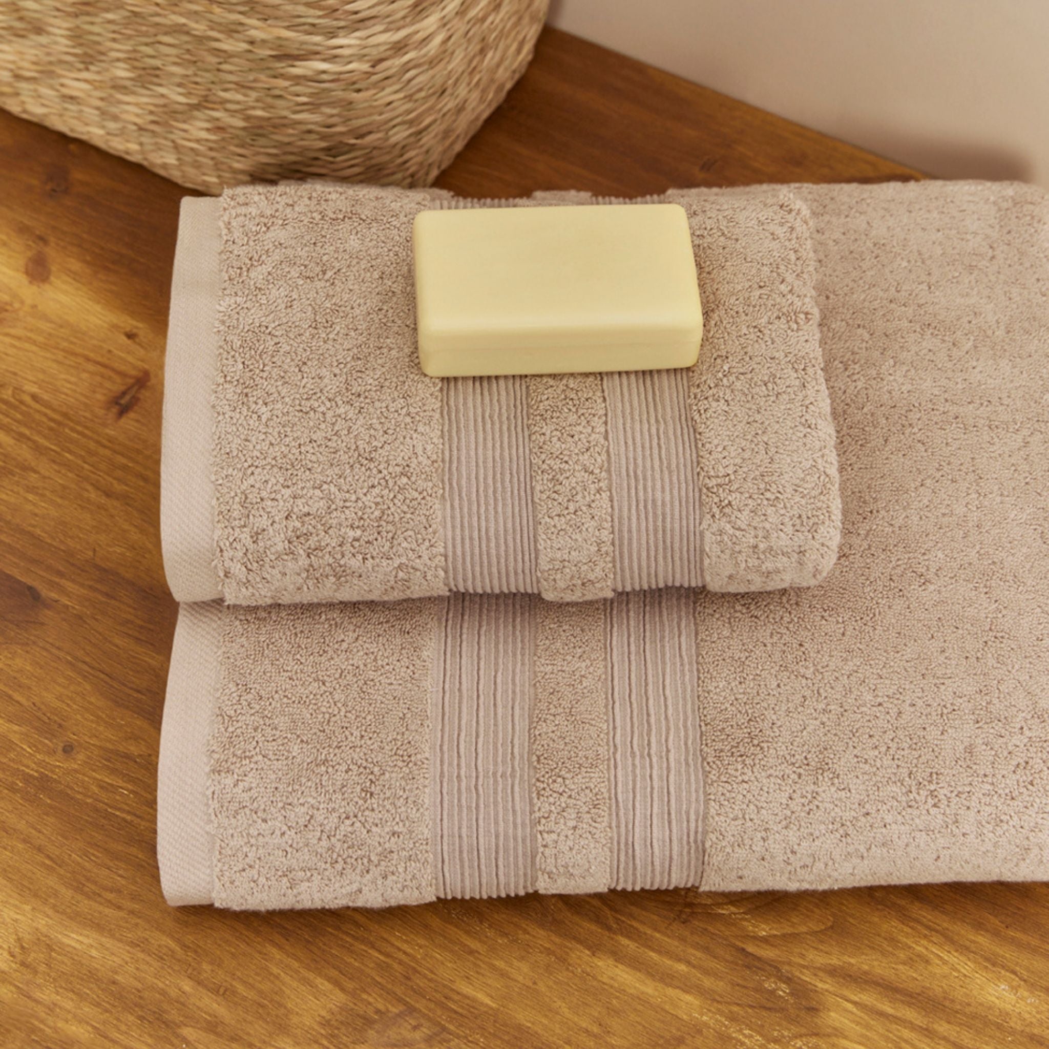 Beige Elegance - Torres Novas