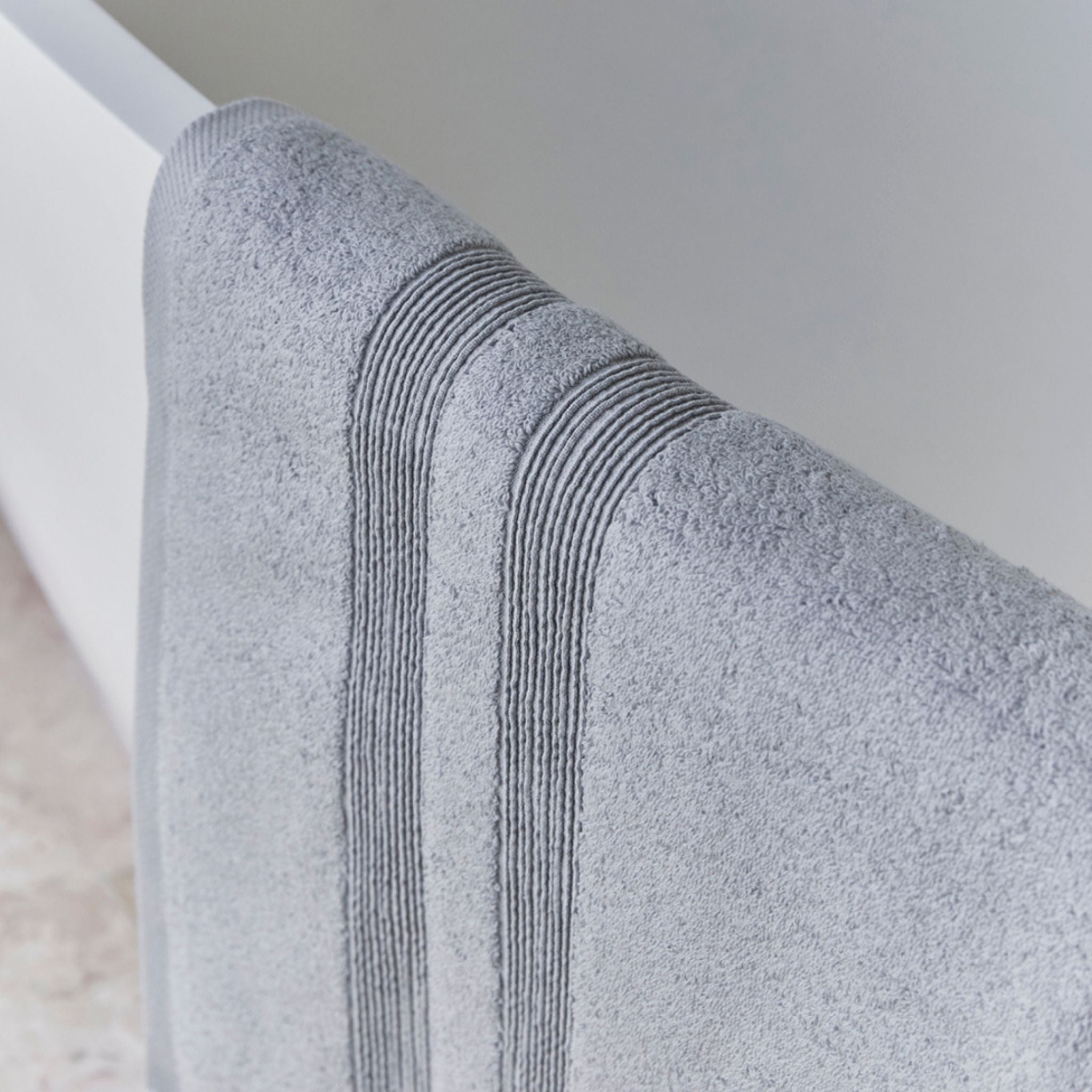 Grey Elegance - Torres Novas