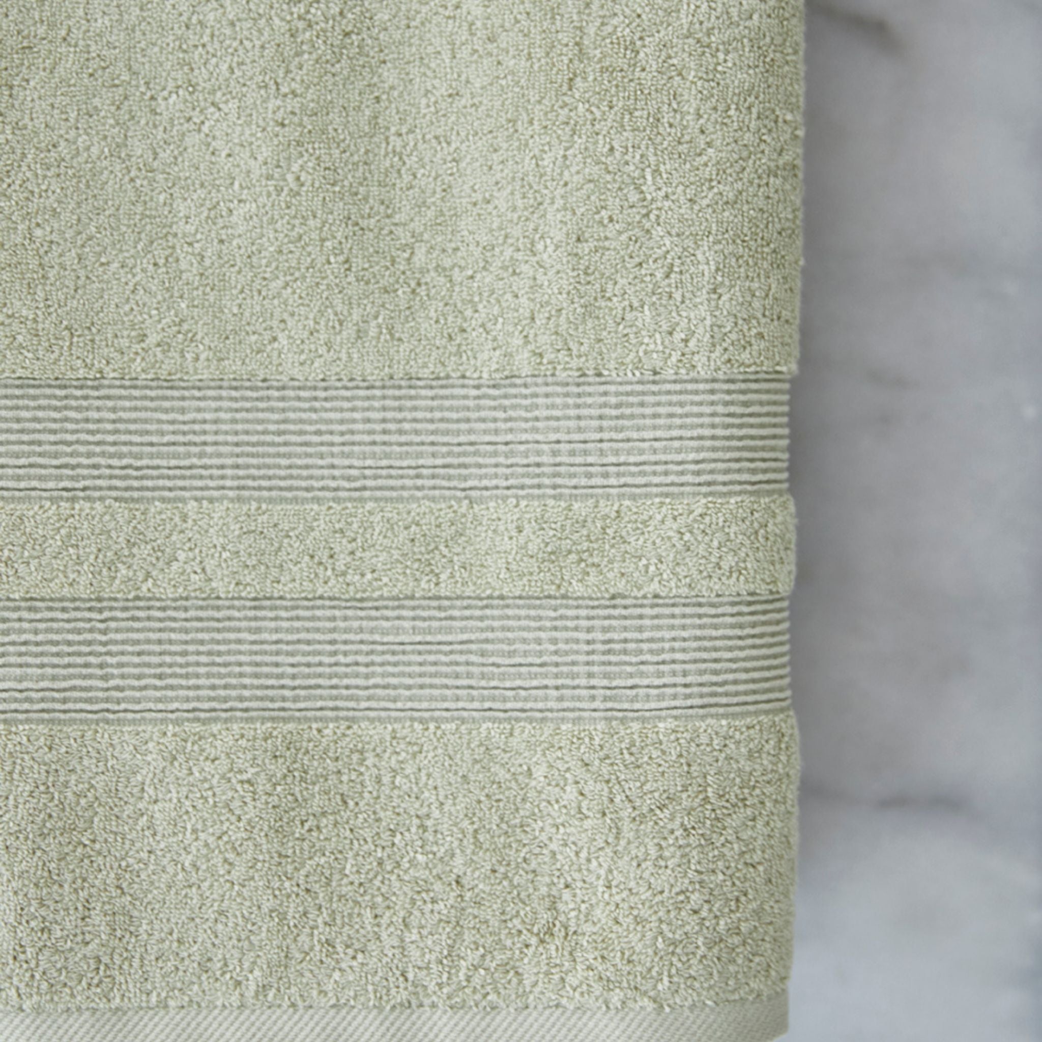 Khaki green Elegance - Torres Novas