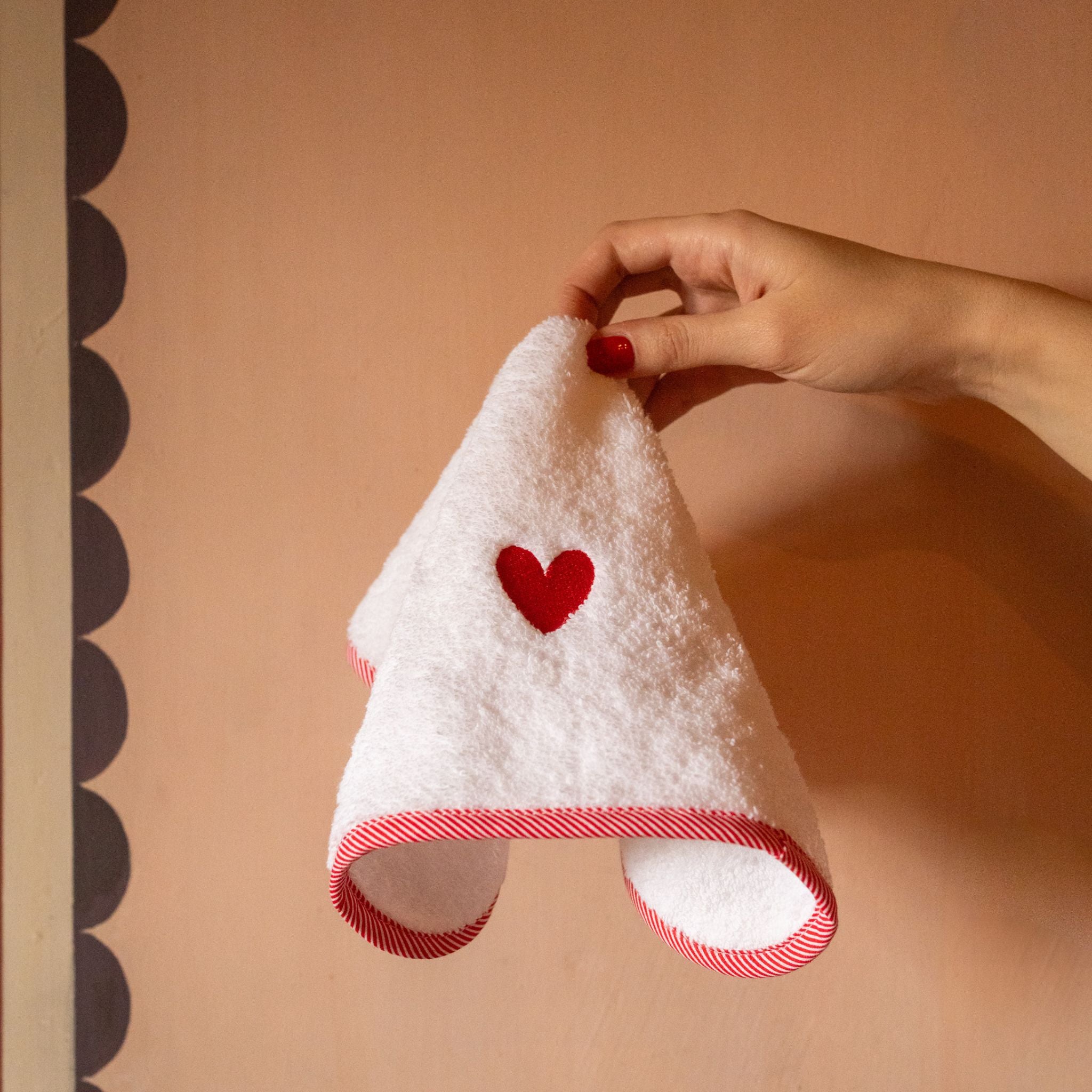 Embroidered heart - Torres Novas