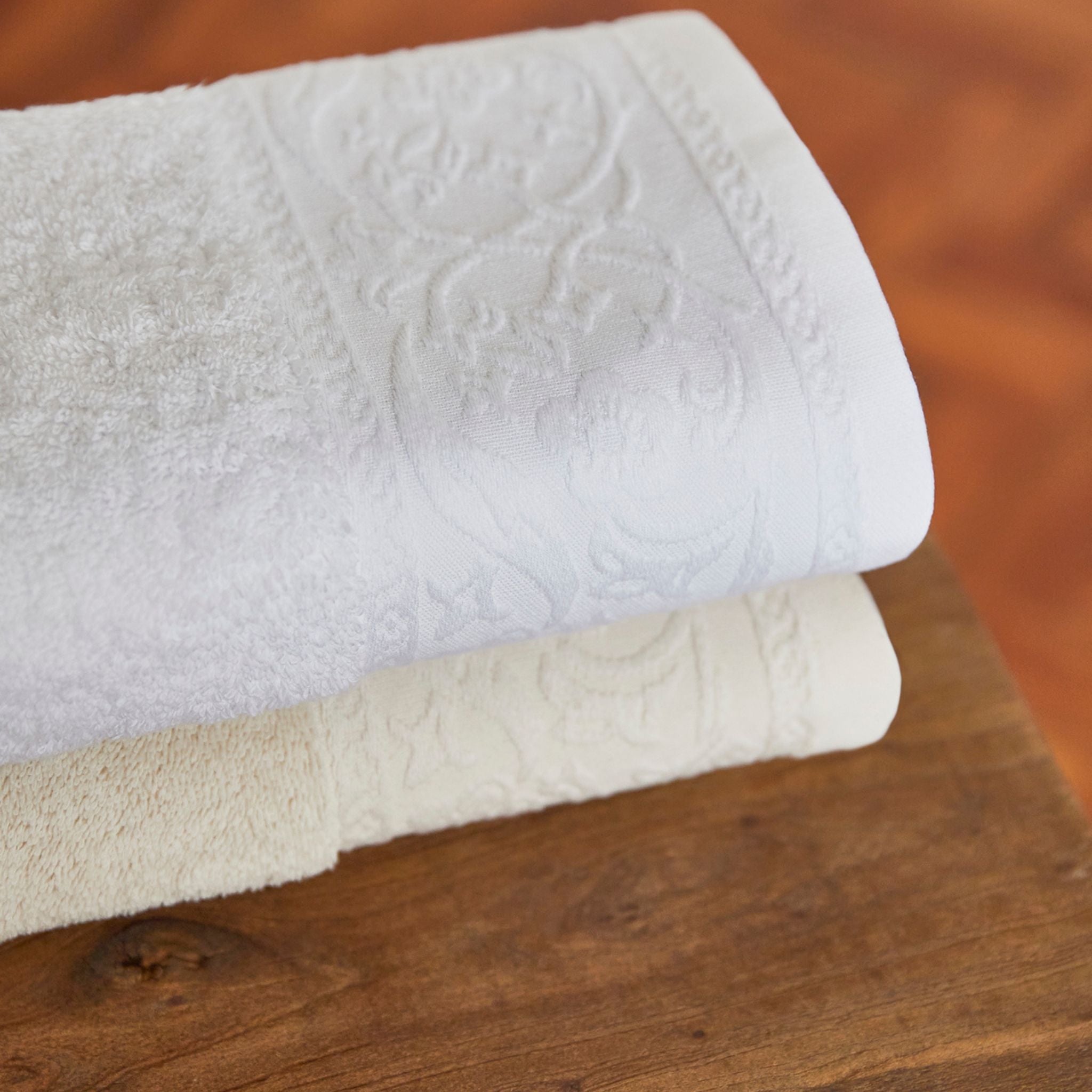 White Royale - Torres Novas