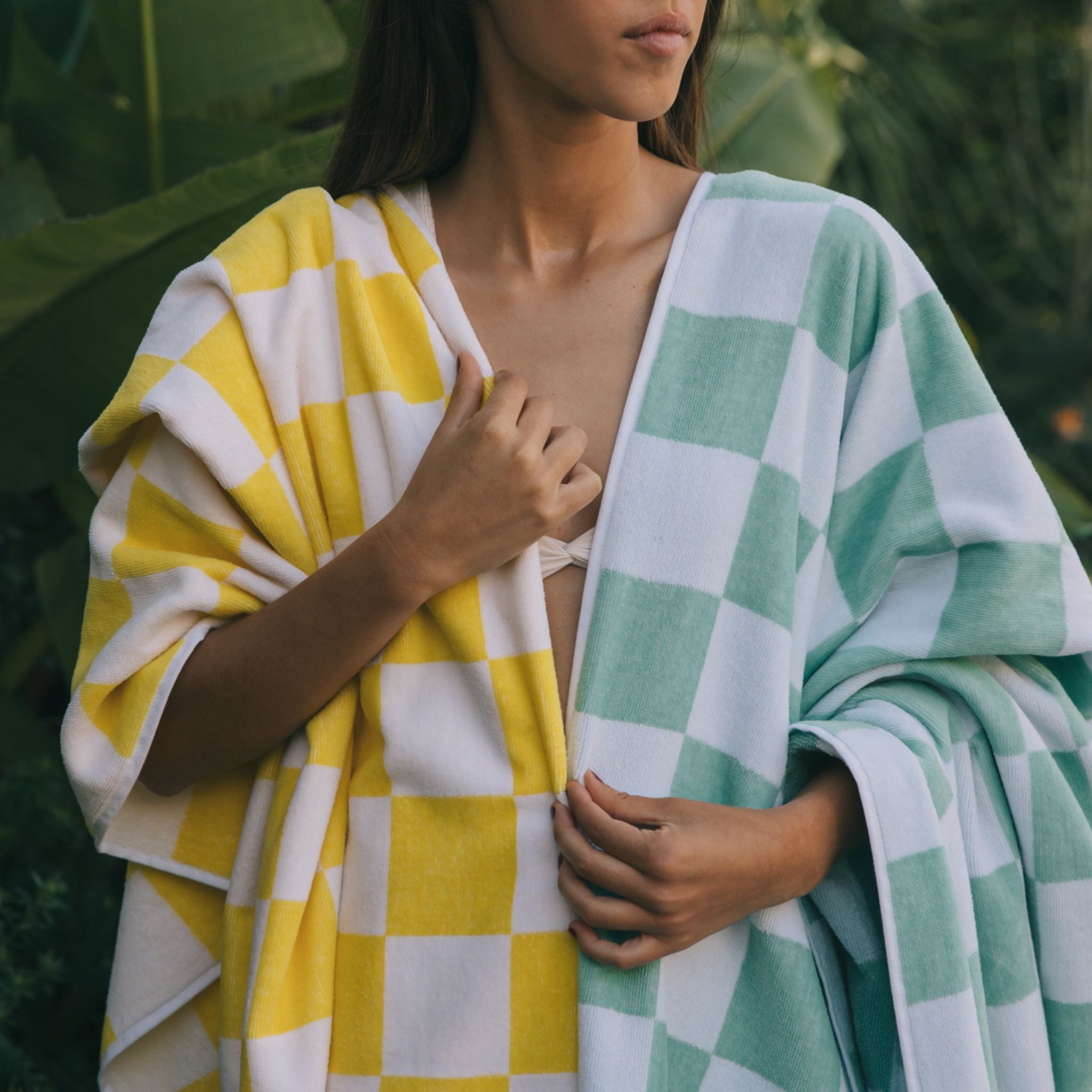 torres-novas-beach-chequered-gibalta-checkers-towel-yellow-lifestyle-3.jpg