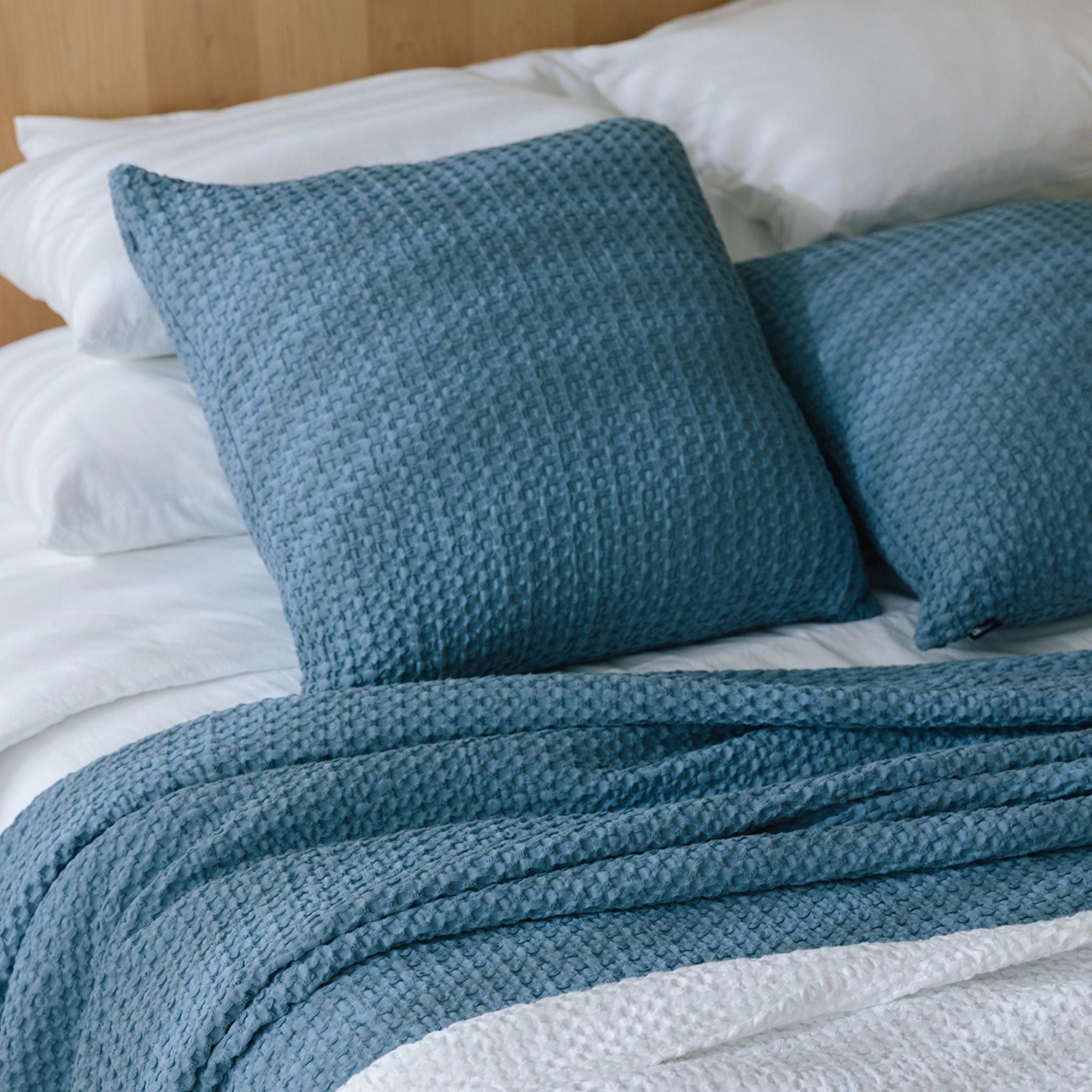 Blue Santa Luzia Waffle Bedspreads - Torres Novas