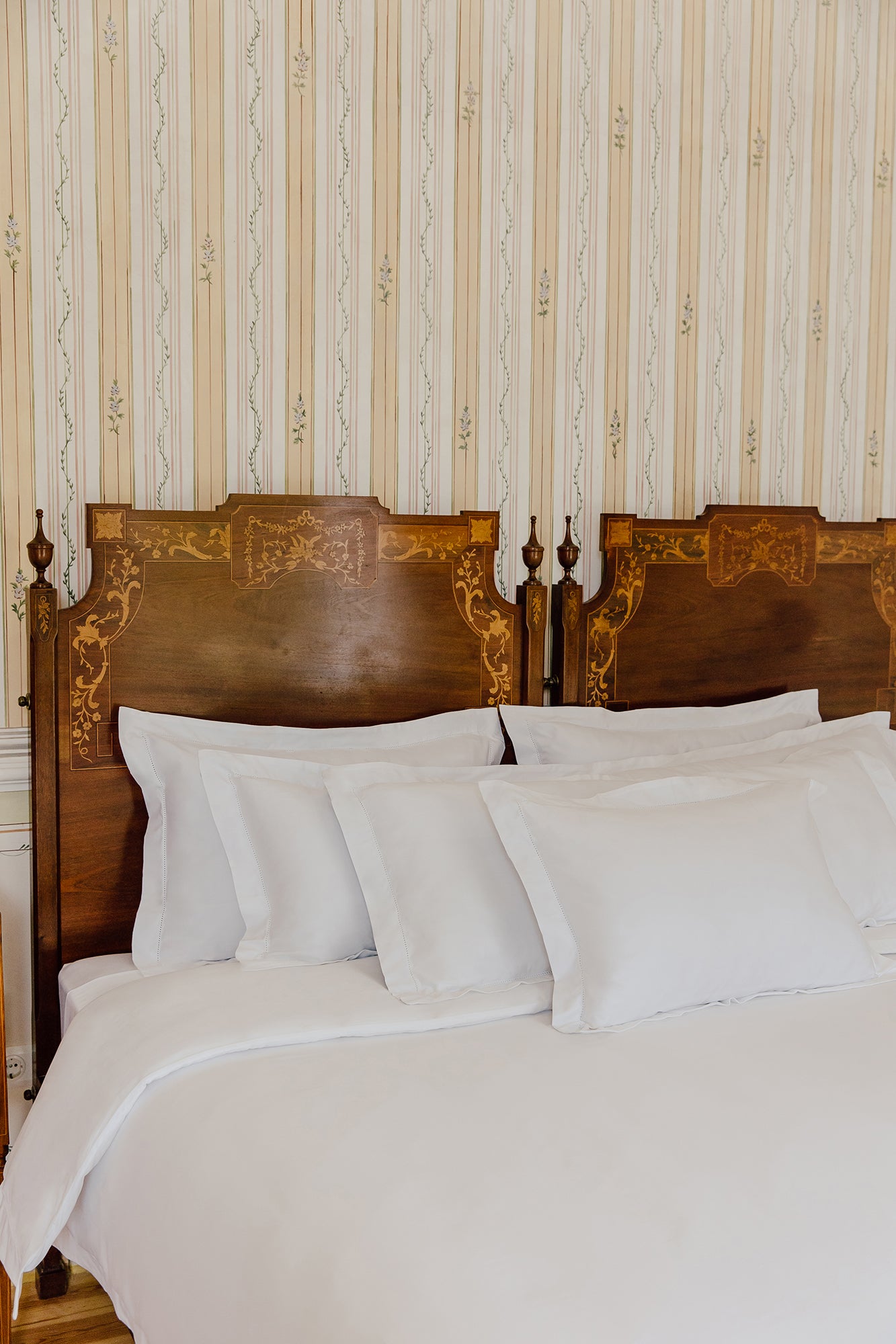 torres-novas-bedding-sateen-product-white-9-web.jpg