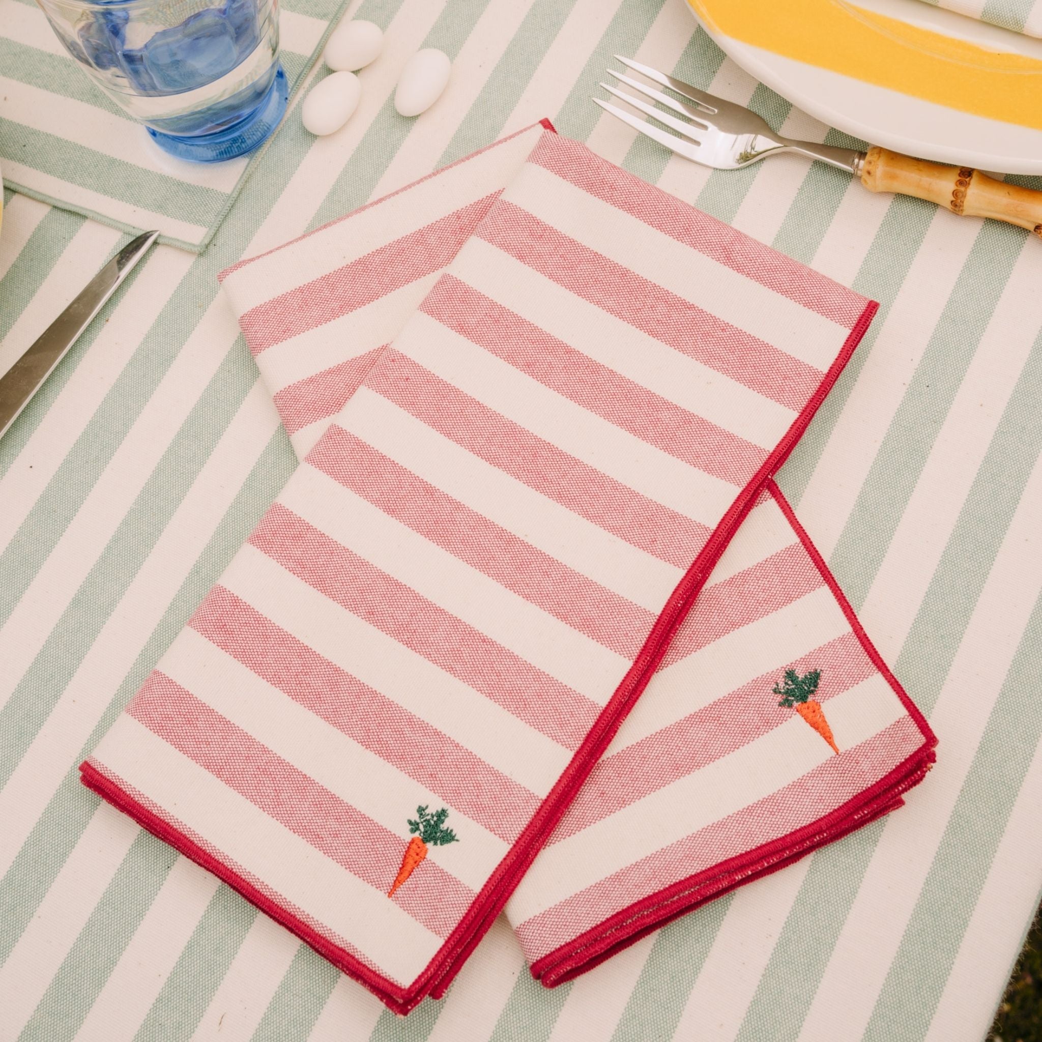 Servilletas Barra con bordados de Pascua