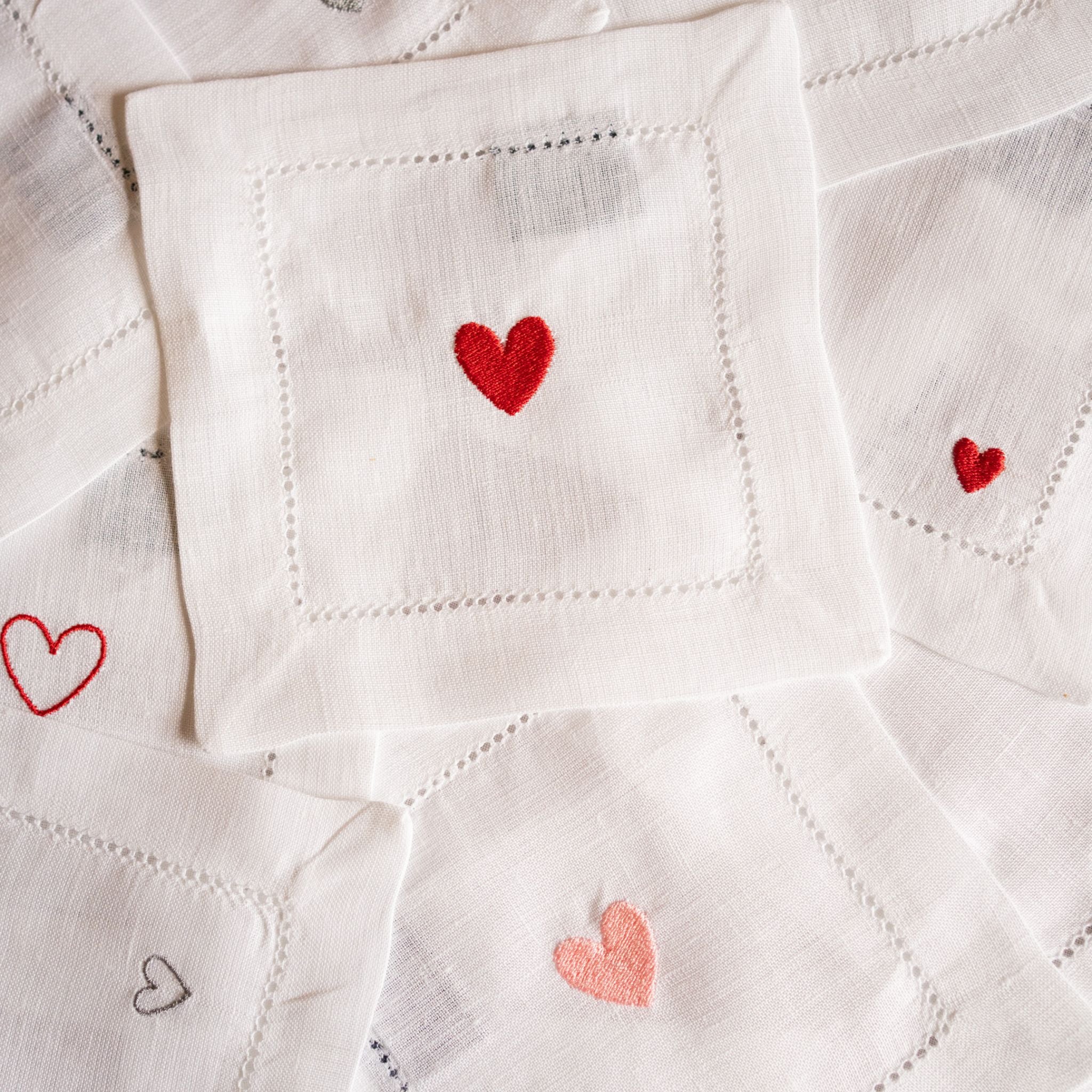 Servilletas Mafra lino con bordado de corazón