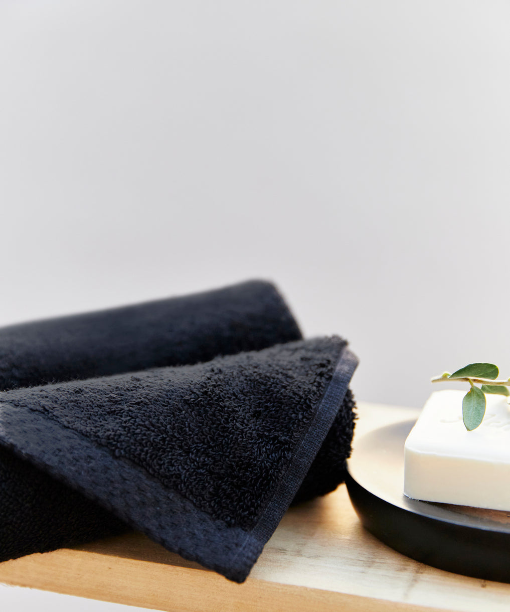 Black Luxus face towel - Torres Novas