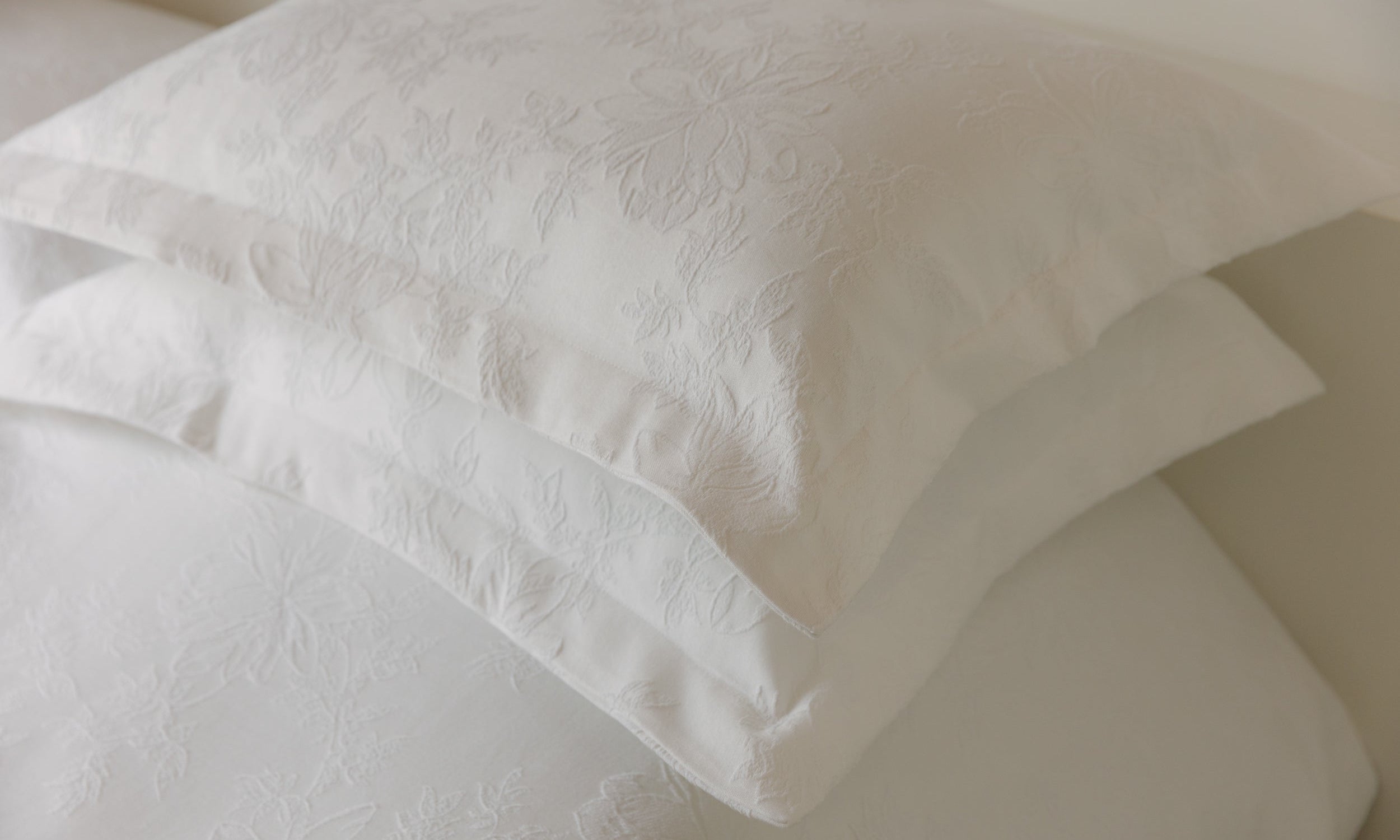 Throws & Bedspreads