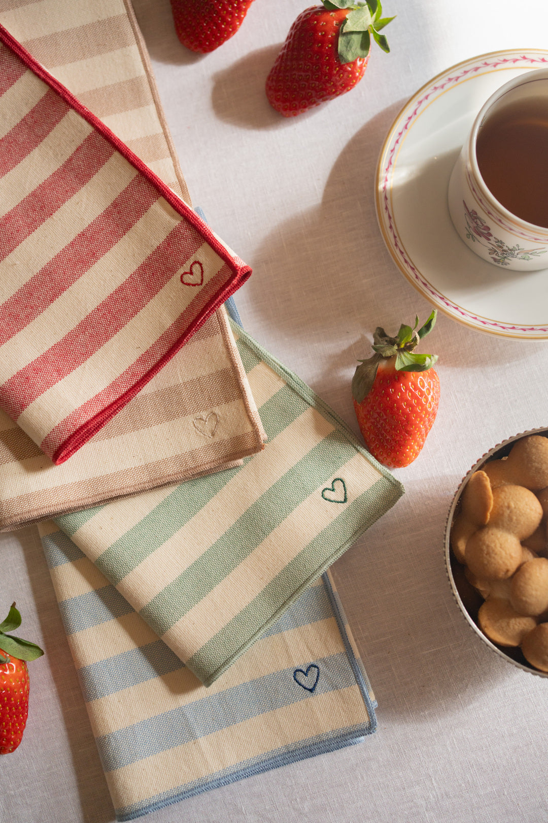 Barra Napkins with heart embroidery
