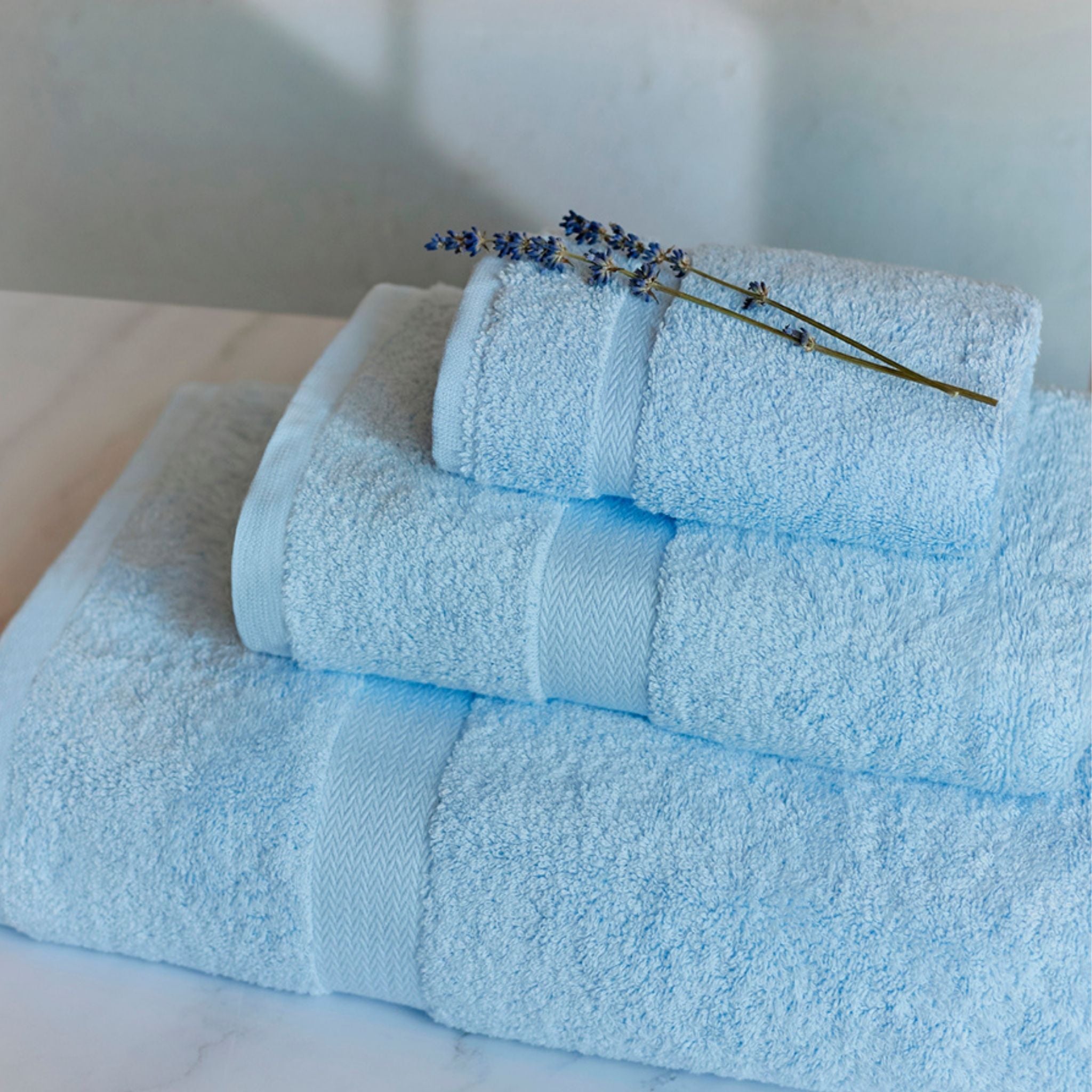 torres-novas-bath-almonda-plain-bath-towel-light-blue-lifestyle-1.jpg