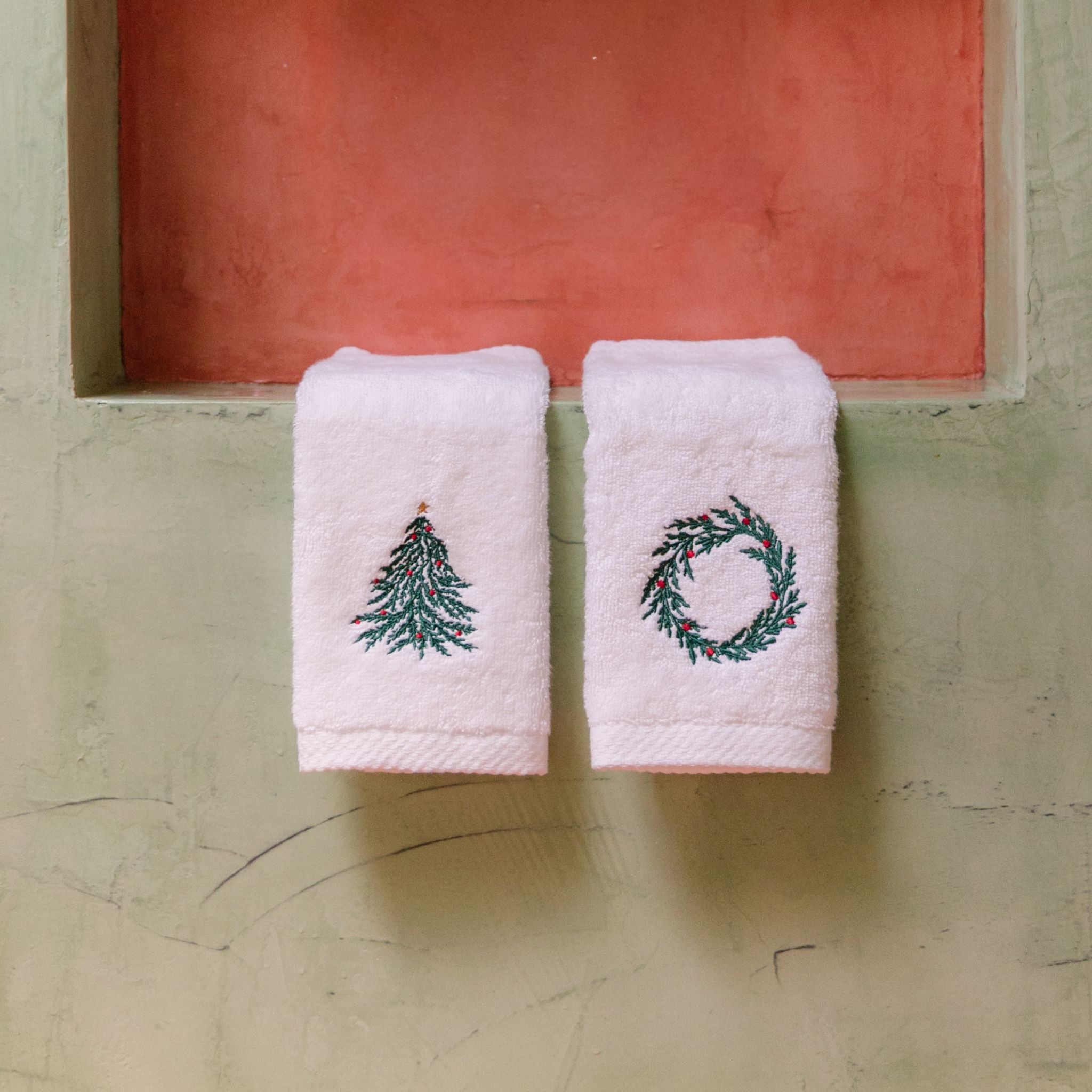 Christmas bath towels