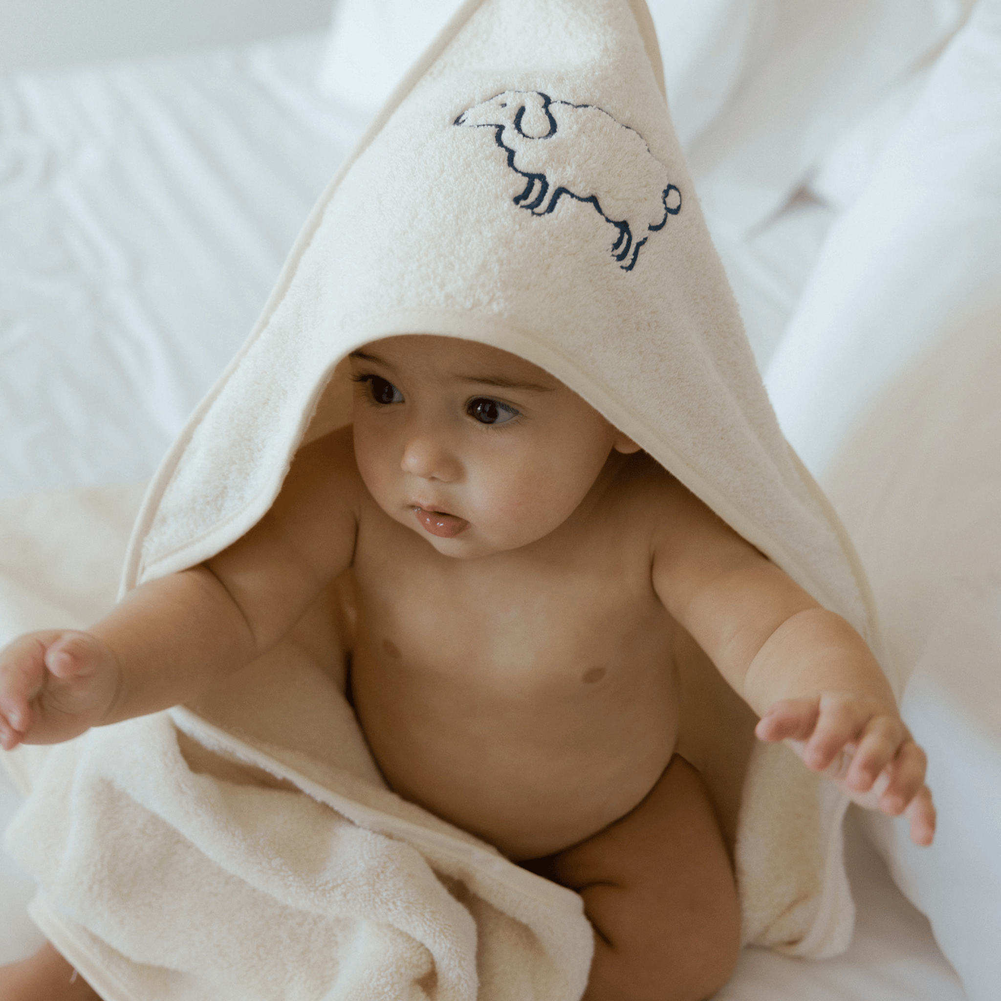Baby towel Mira with embroidery
