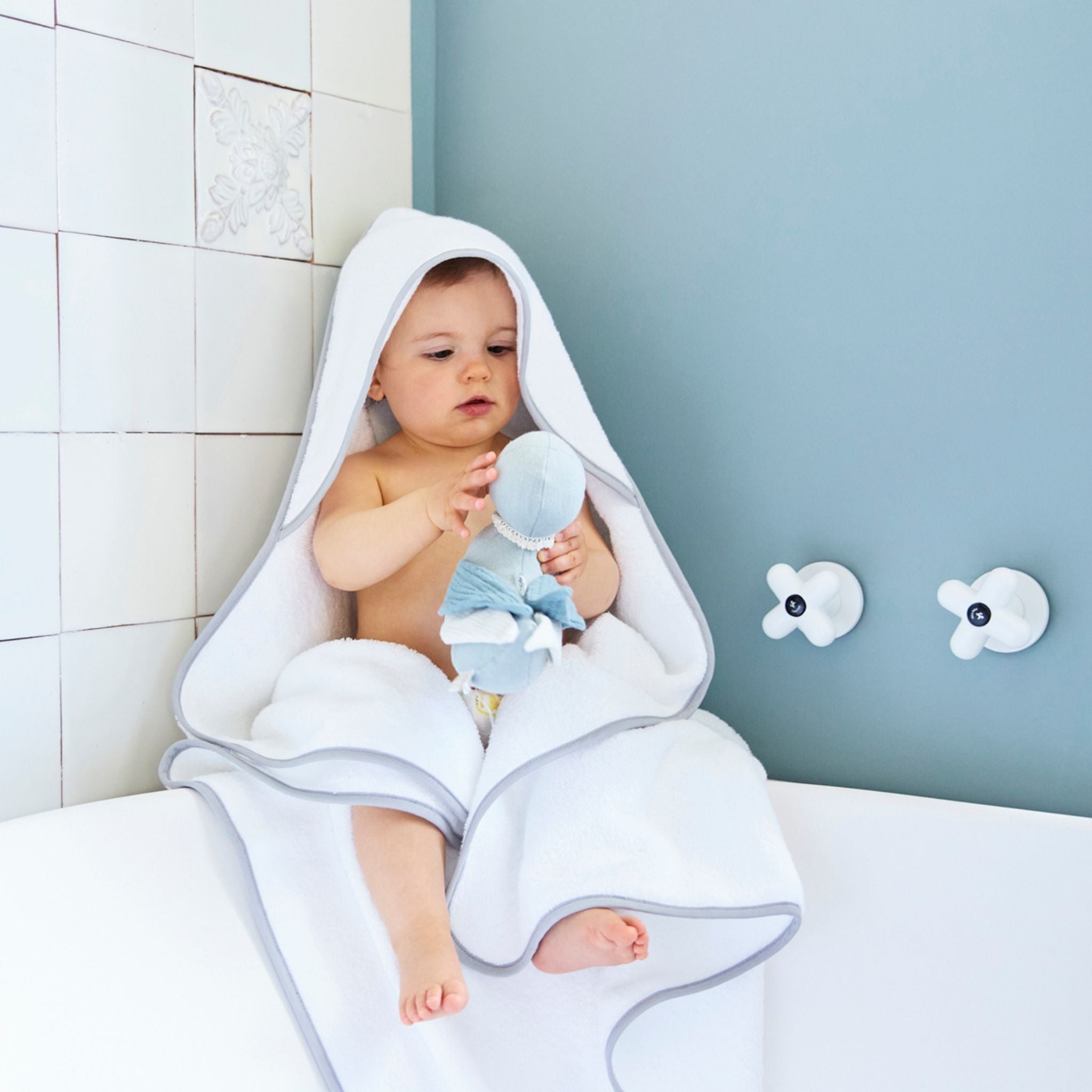 Serviette de bain pour bébé - Mira en coton biologique 600 GSM