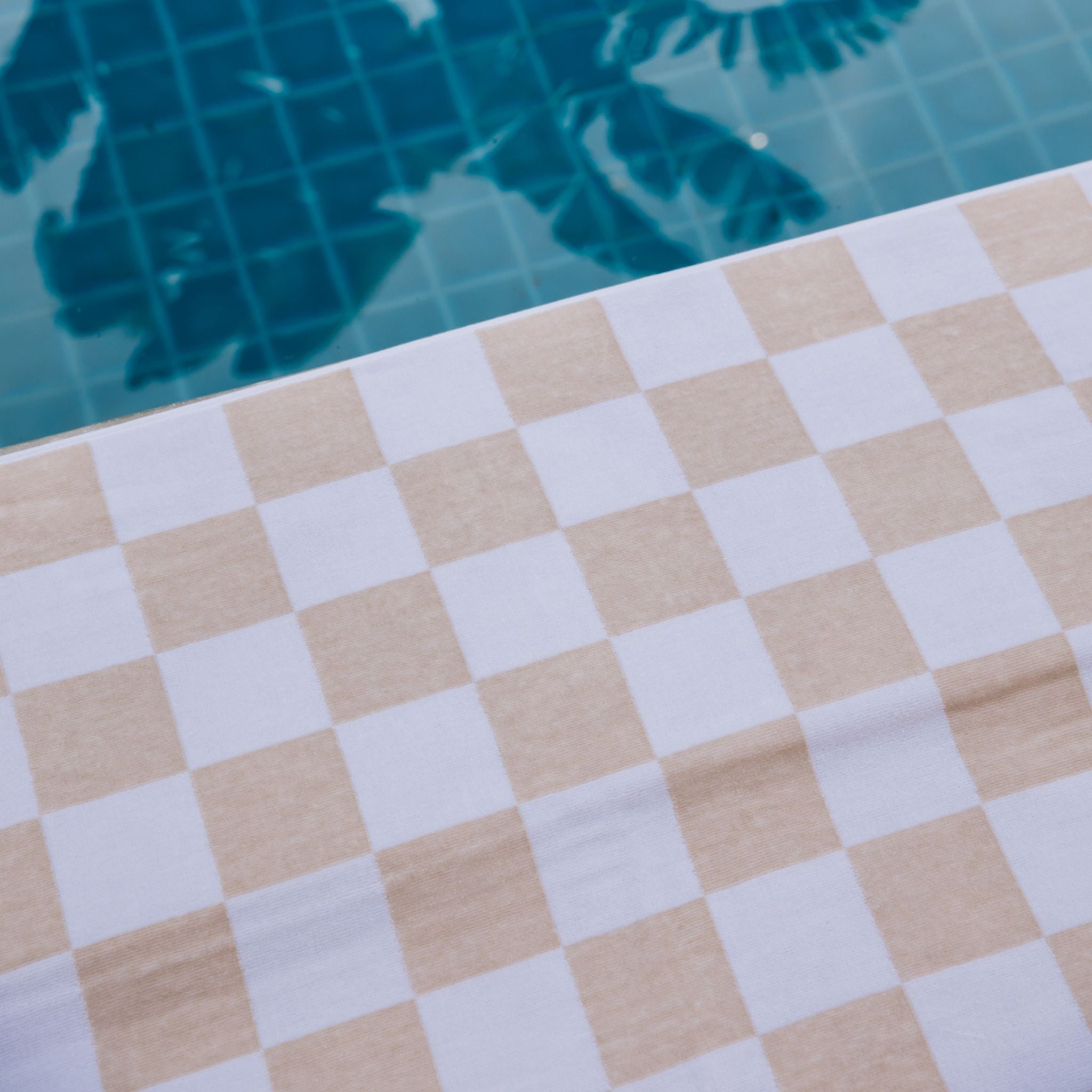 Beige chequered Gibalta