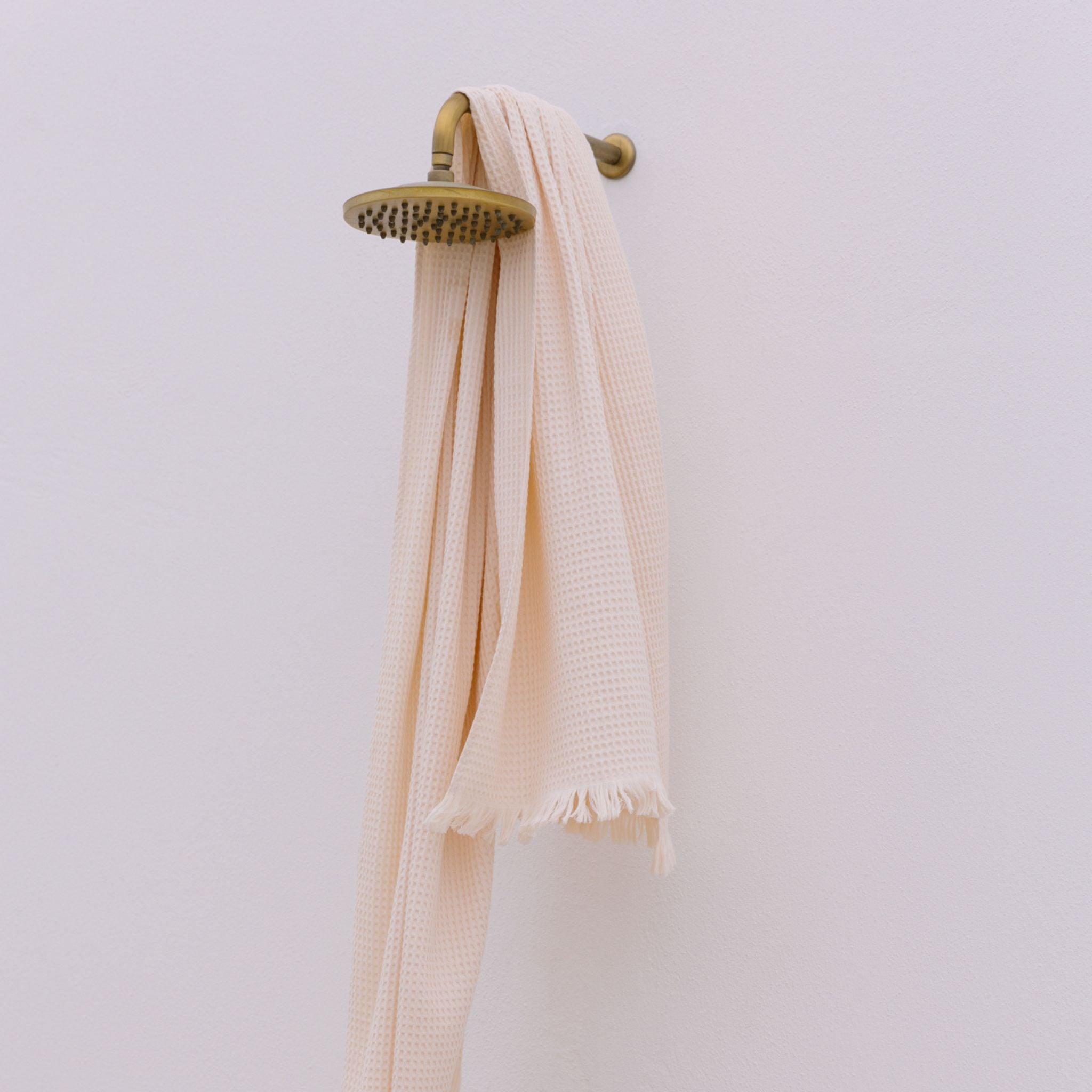 torres-novas-beach-santana-waffle-towel-natural-lifestyle-2.jpg