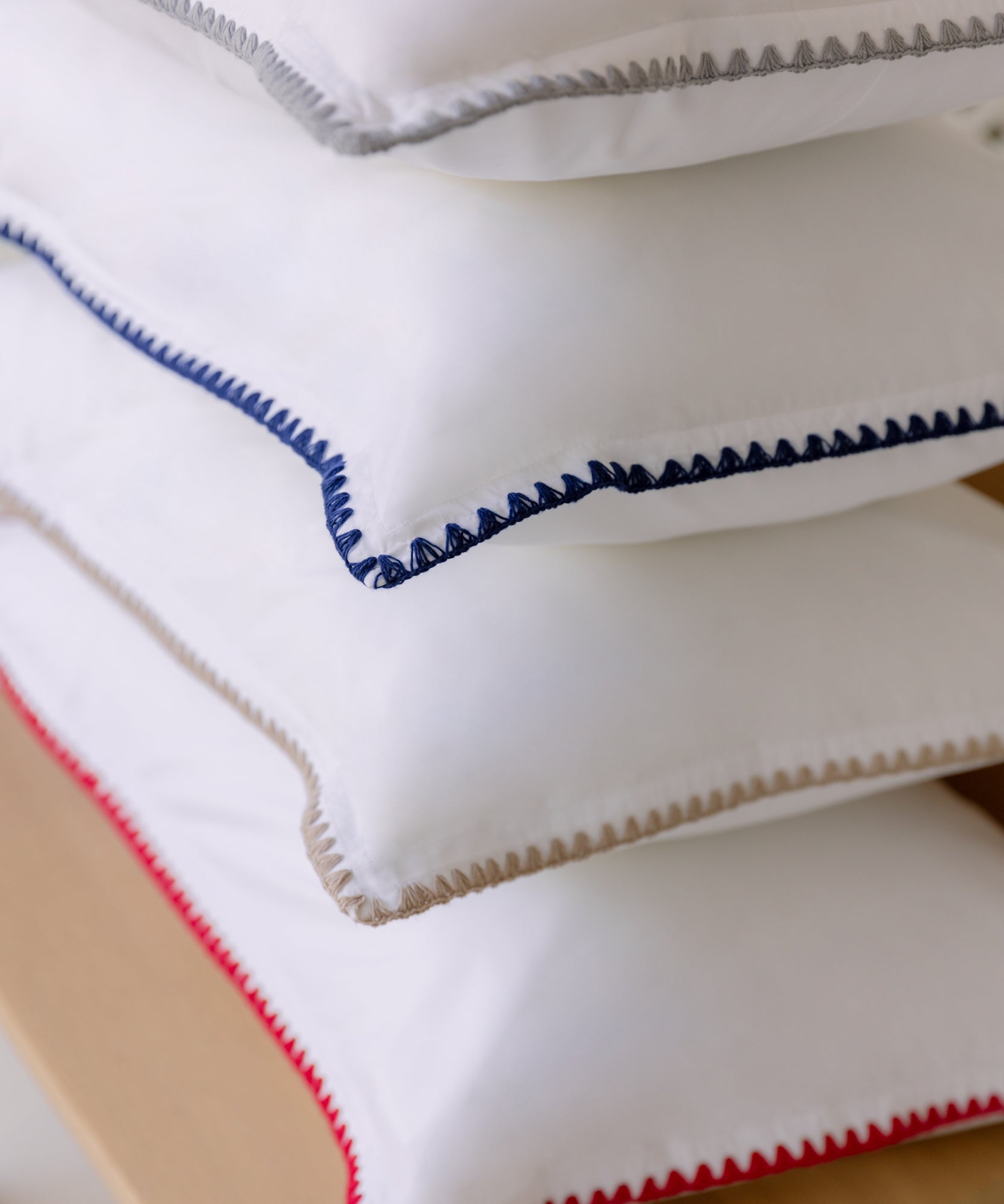 torres-novas-cascais-bed-linen-product-beige-blue-red-grey-web_2_a94a2e2a-b33b-4d5a-bc4a-0566641a4ad6.jpg