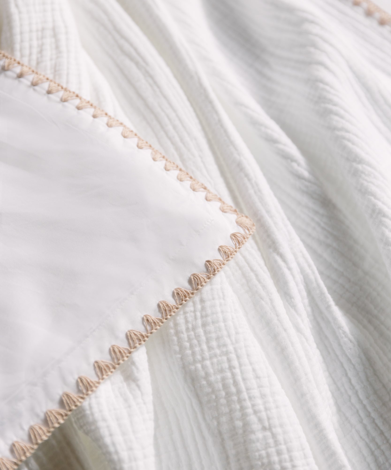 torres-novas-cascais-bed-linen-product-beige-web_2.jpg