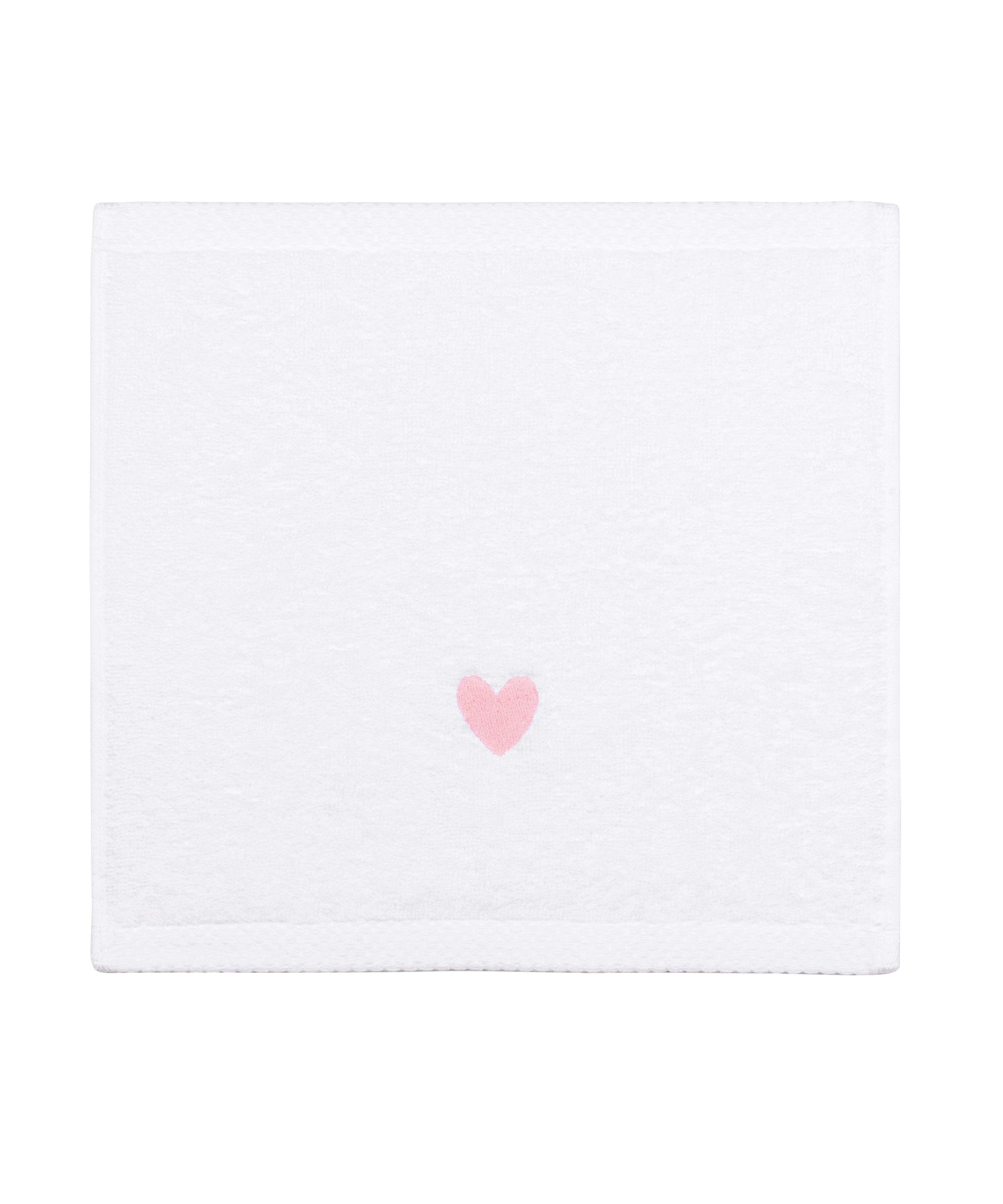 torres-novas-embroidery-product-heart-babypink-web_jpg.jpg
