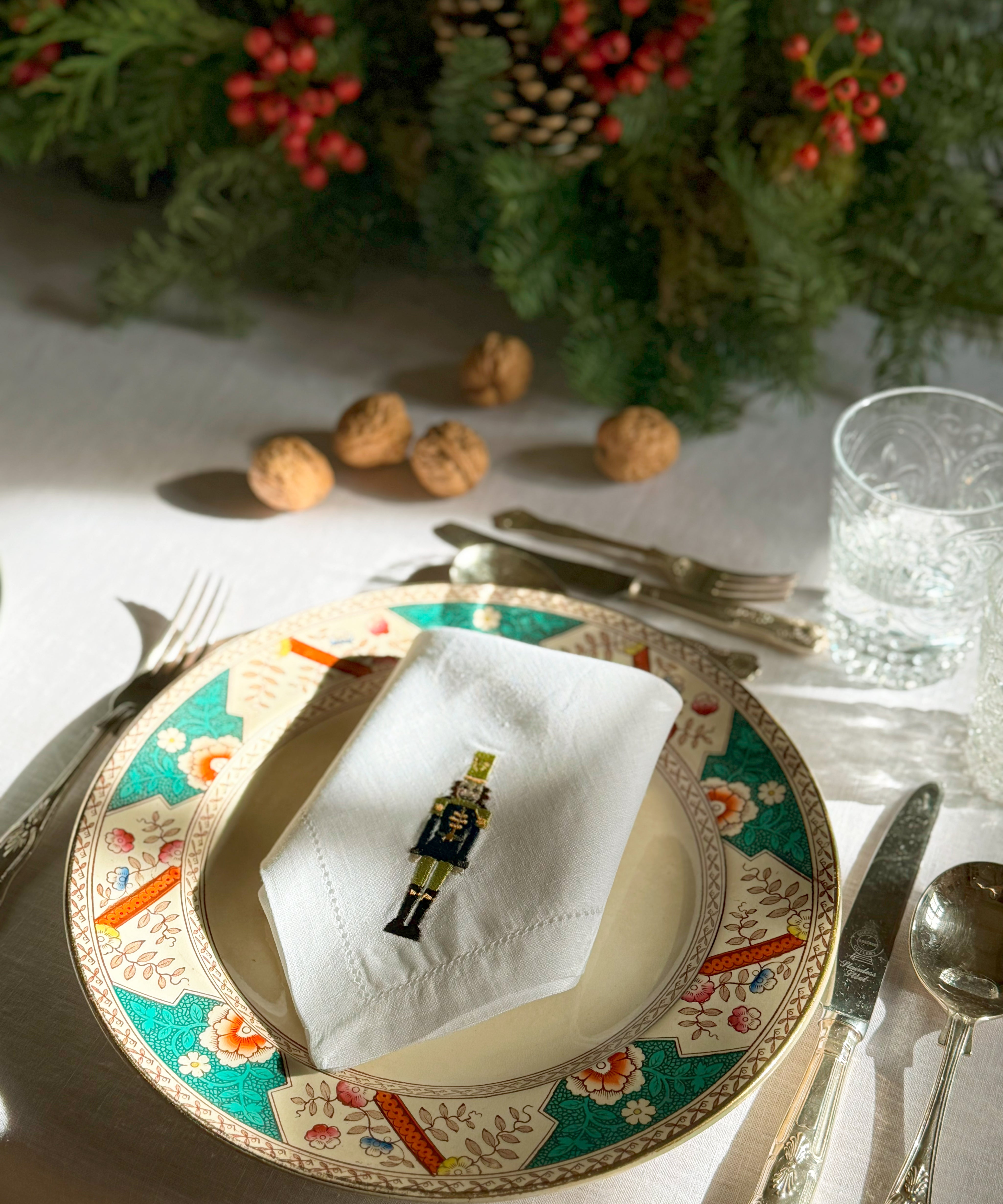 Mafra table linen with Christmas embroidery