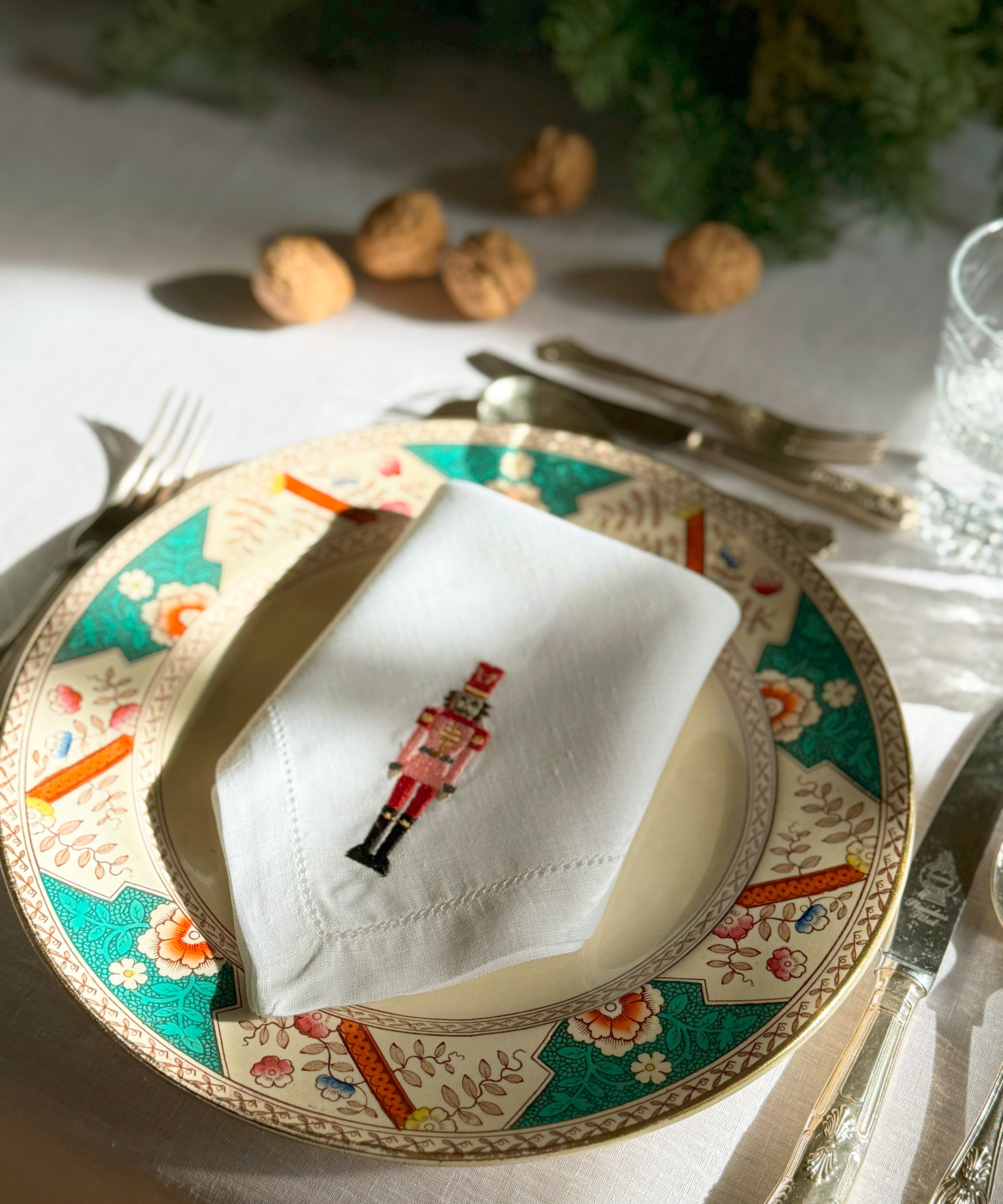 Mafra table linen with Christmas embroidery