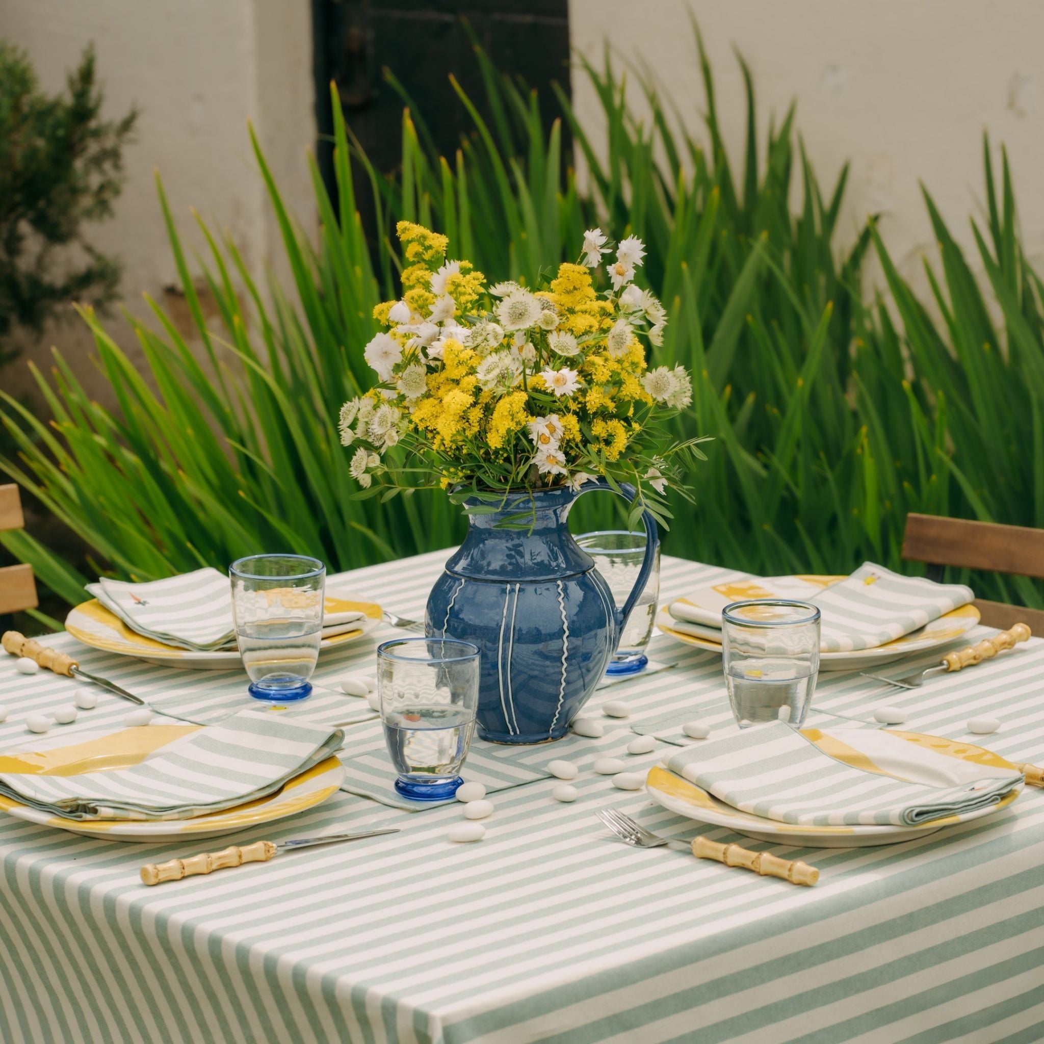torres-novas-table-barra-embroidery-easter-napkin-multiple-colours-lifestyle-2.jpg