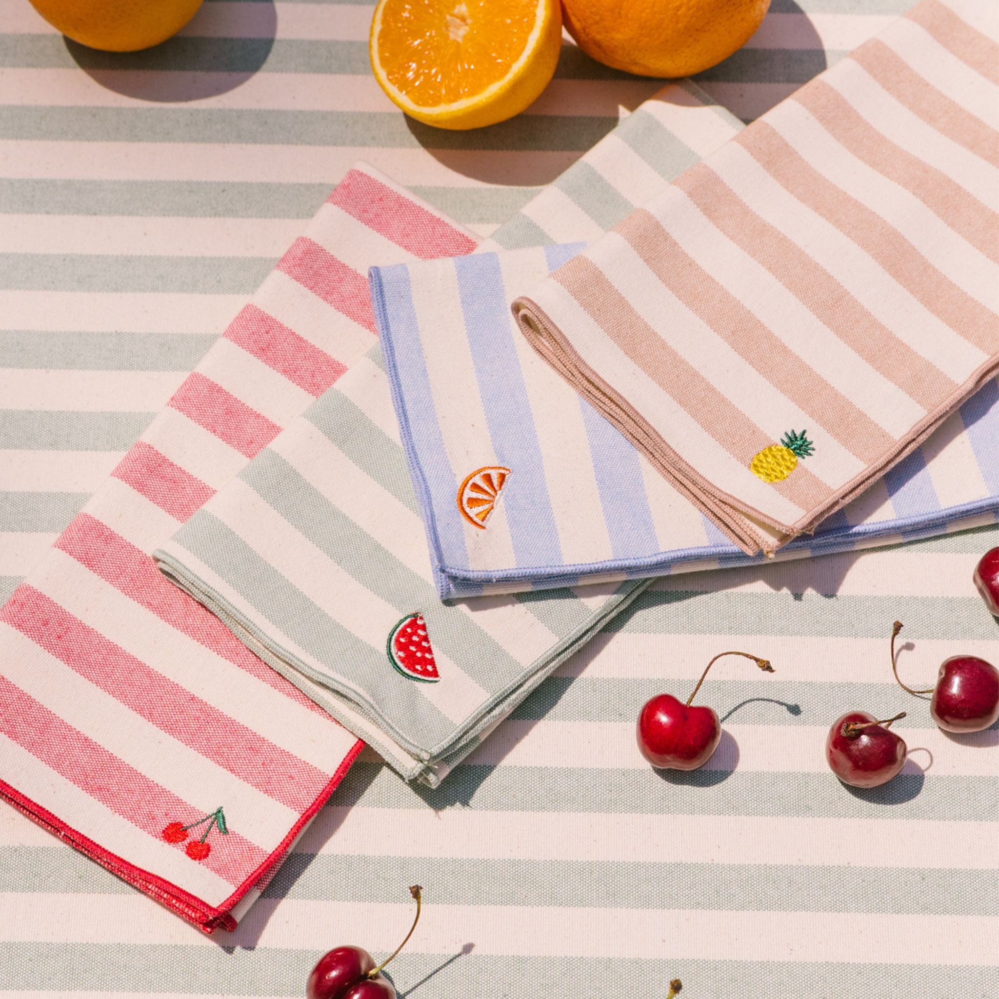 torres-novas-table-barra-embroidery-fruit-napkin-multiple-colours-lifestyle-3.jpg