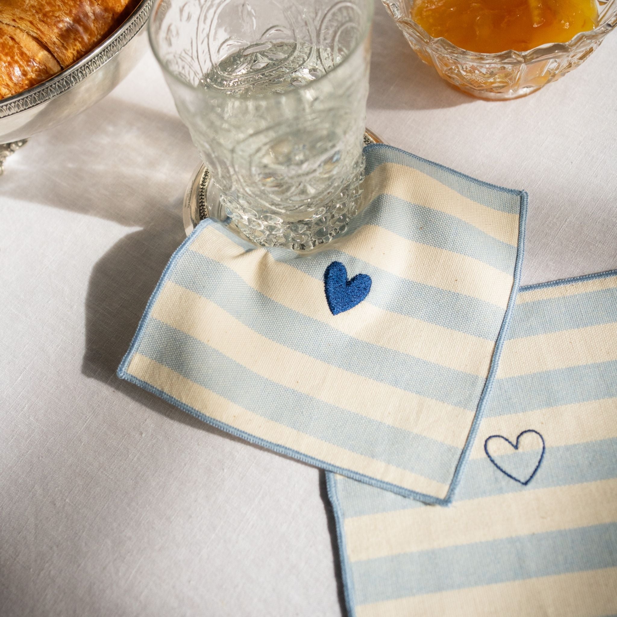 Serviettes Barra avec broderie en forme de cœur