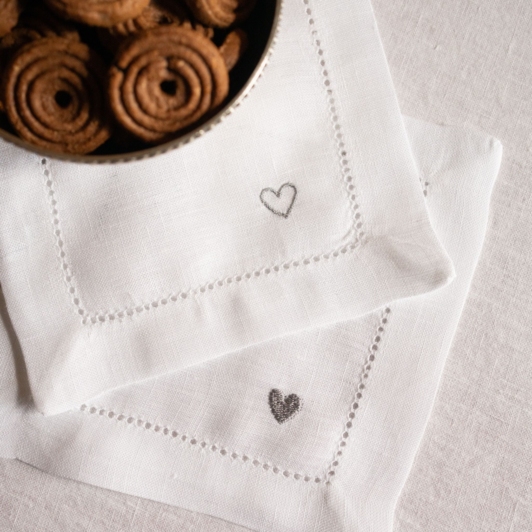 Serviettes de table Mafra avec broderie en forme de cœur