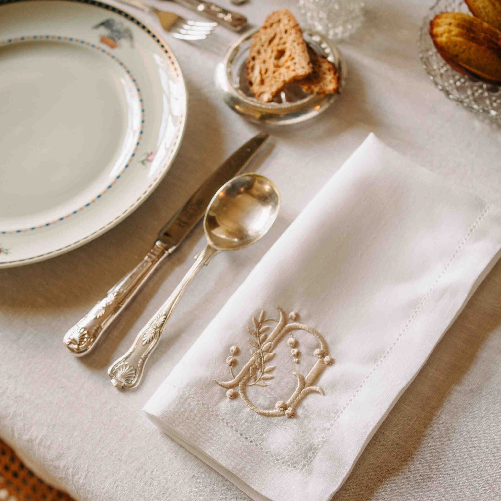 Serviettes de table Mafra avec lettre brodée (Set de 2)