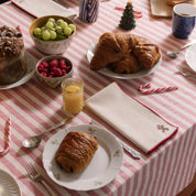 Ecru Nazaré napkins with small christmas embroidery