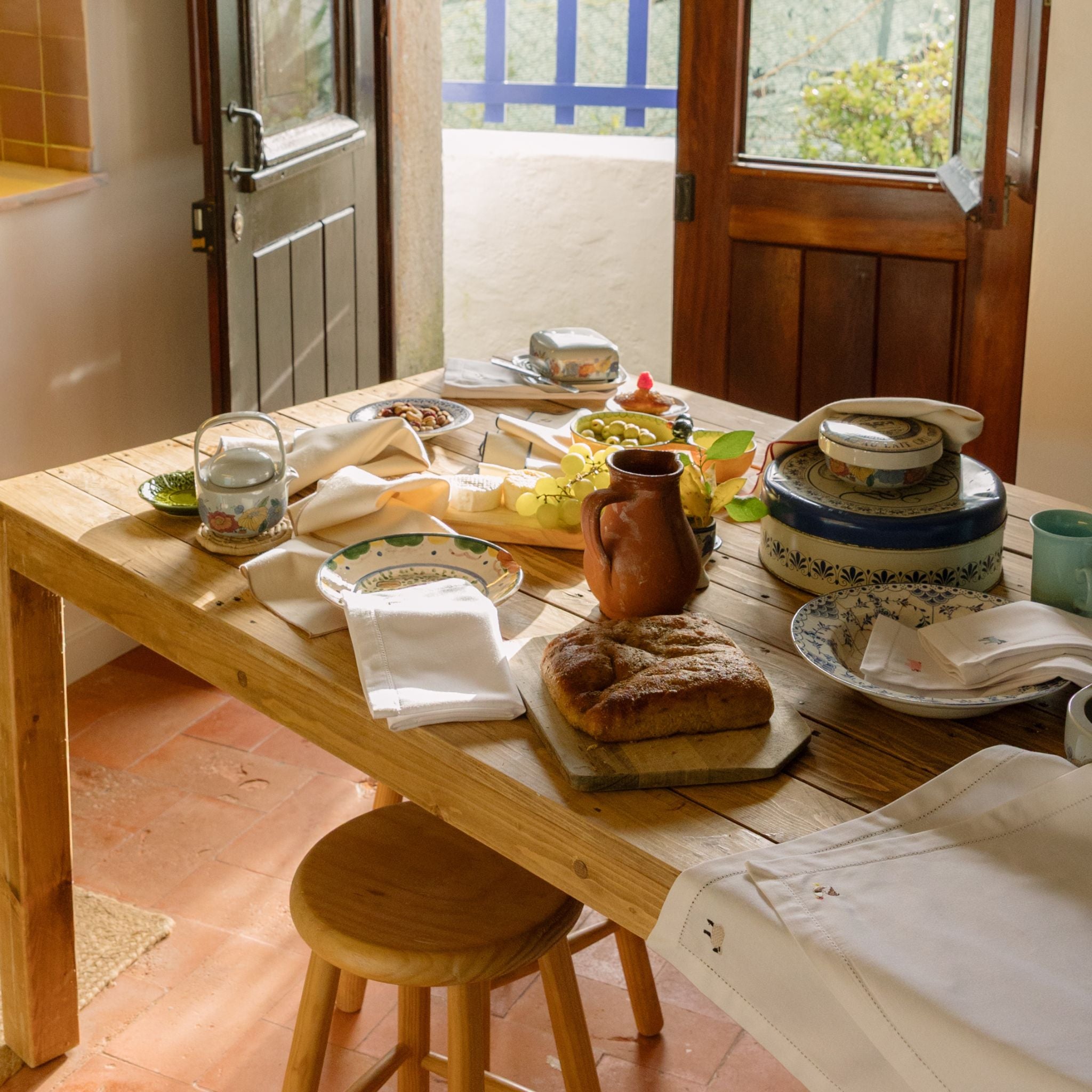 Ecru Nazaré napkins with farm embroidery - Torres Novas