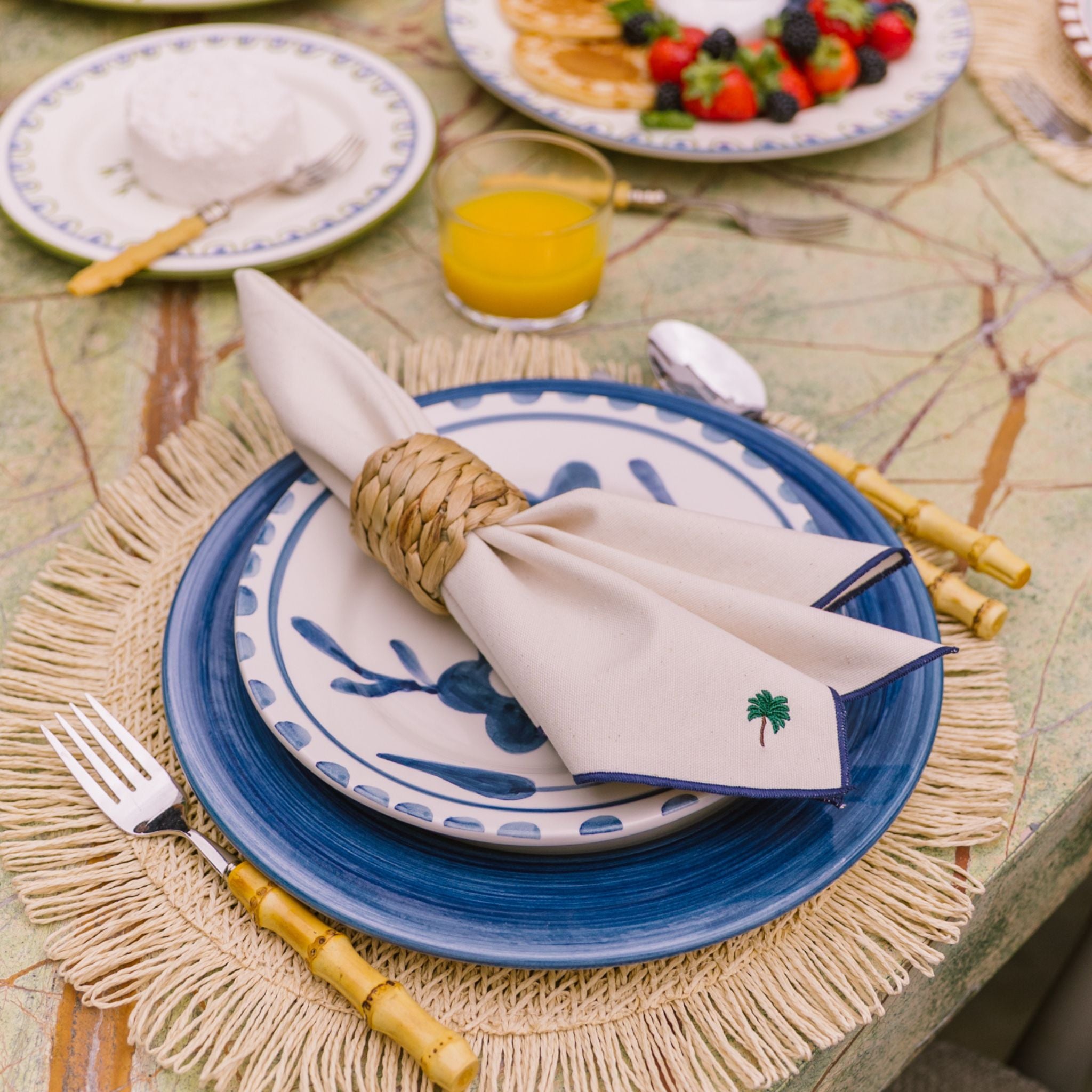 Serviettes de table Nazaré écrues avec broderie d'été