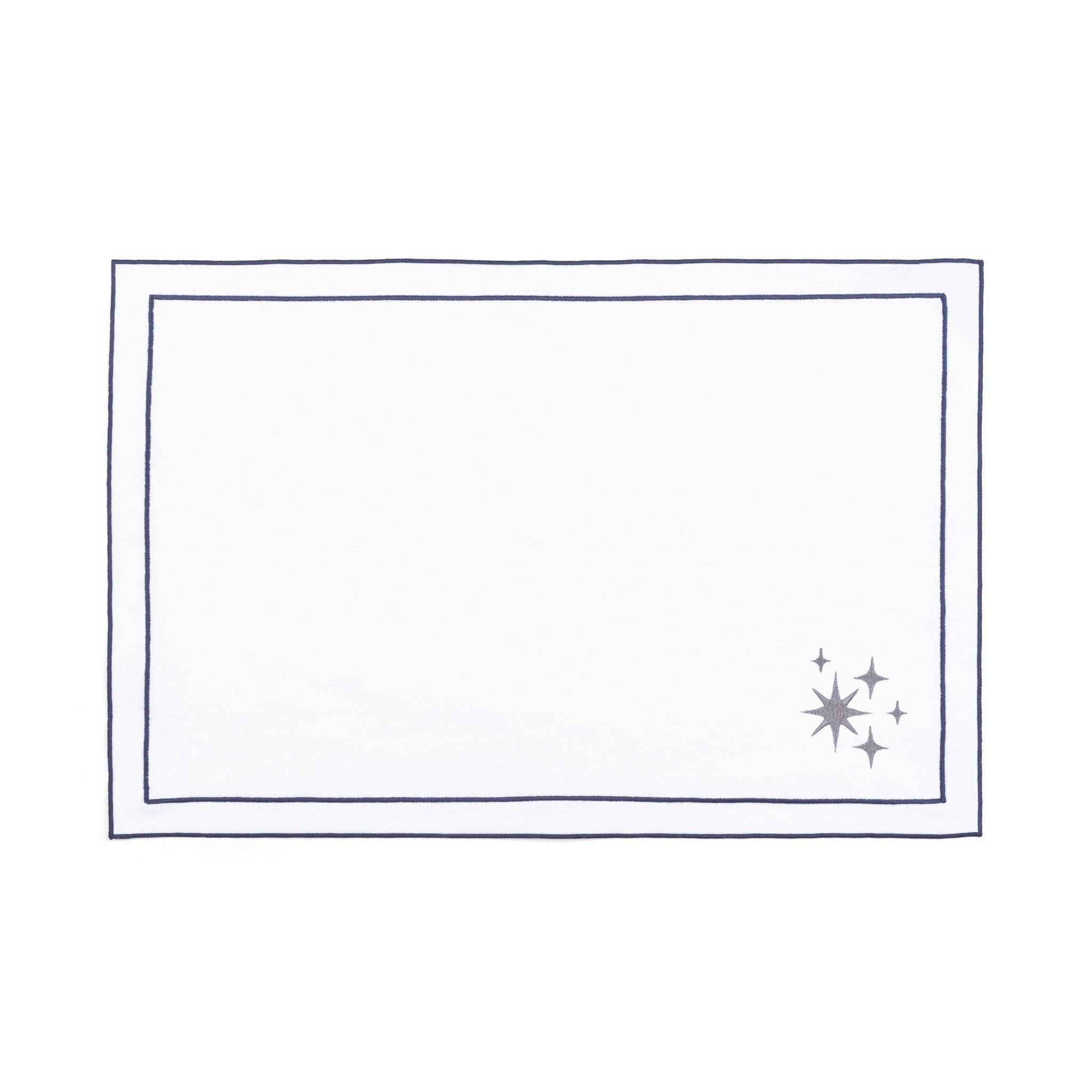 Nazaré white cotton table linen with embroidered small Christmas motifs - Torres Novas