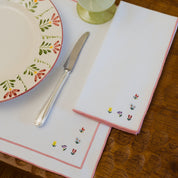 Linge de table Nazaré blanc, en coton, avec de fleurs brodées