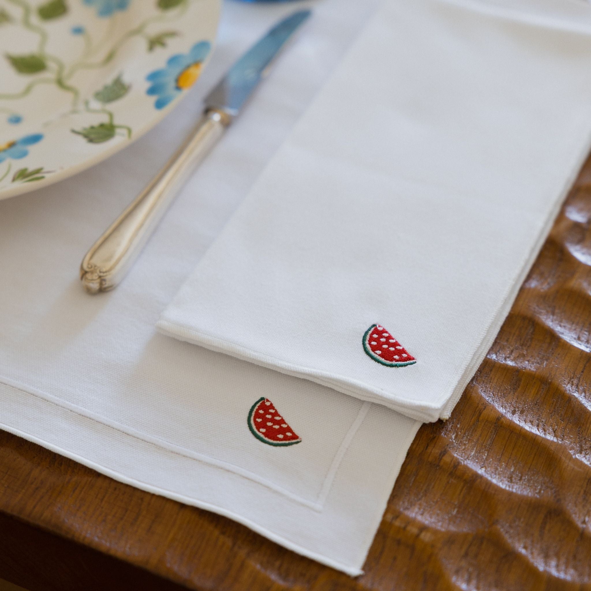 Nazaré white cotton table linen with embroidered fruits - Torres Novas